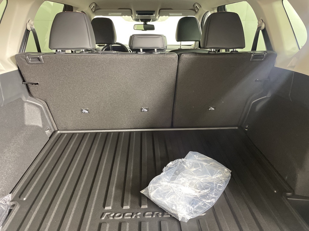 2026 Nissan Rogue SV photo 14