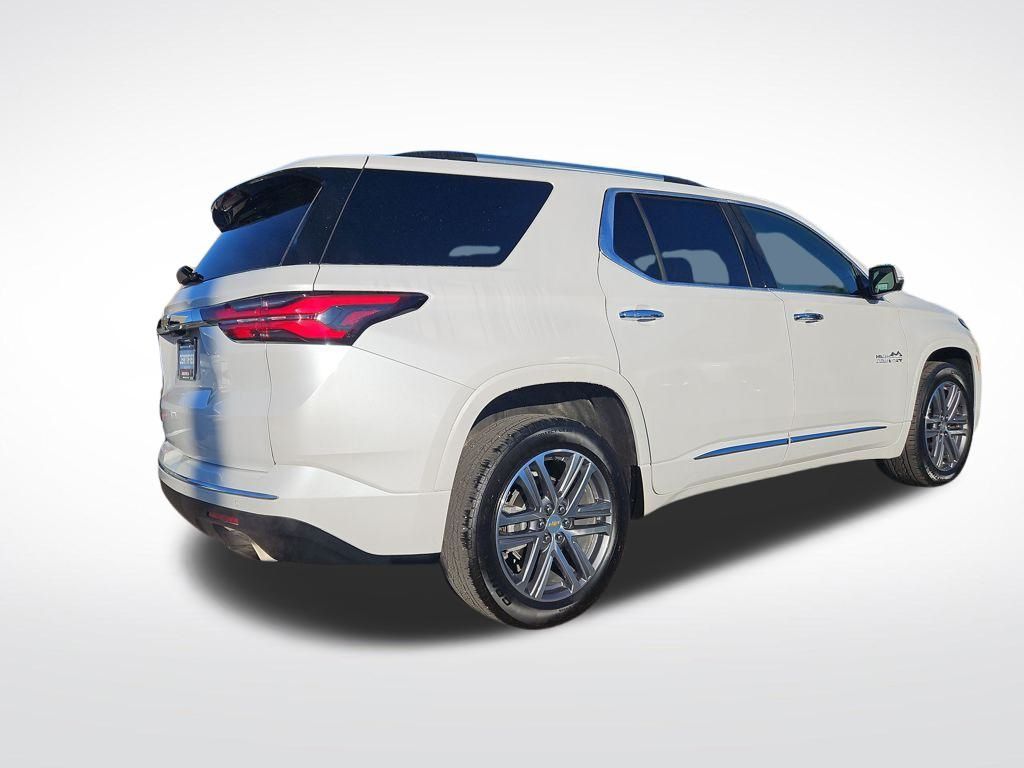2024 Chevrolet Traverse High Country photo 4
