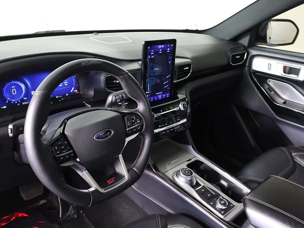 2022 Ford Explorer ST photo 25