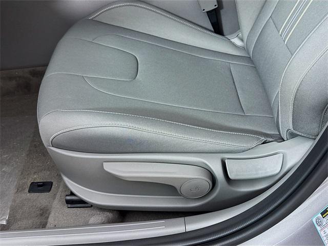 2025 Hyundai Elantra Hybrid SEL Sport photo 25