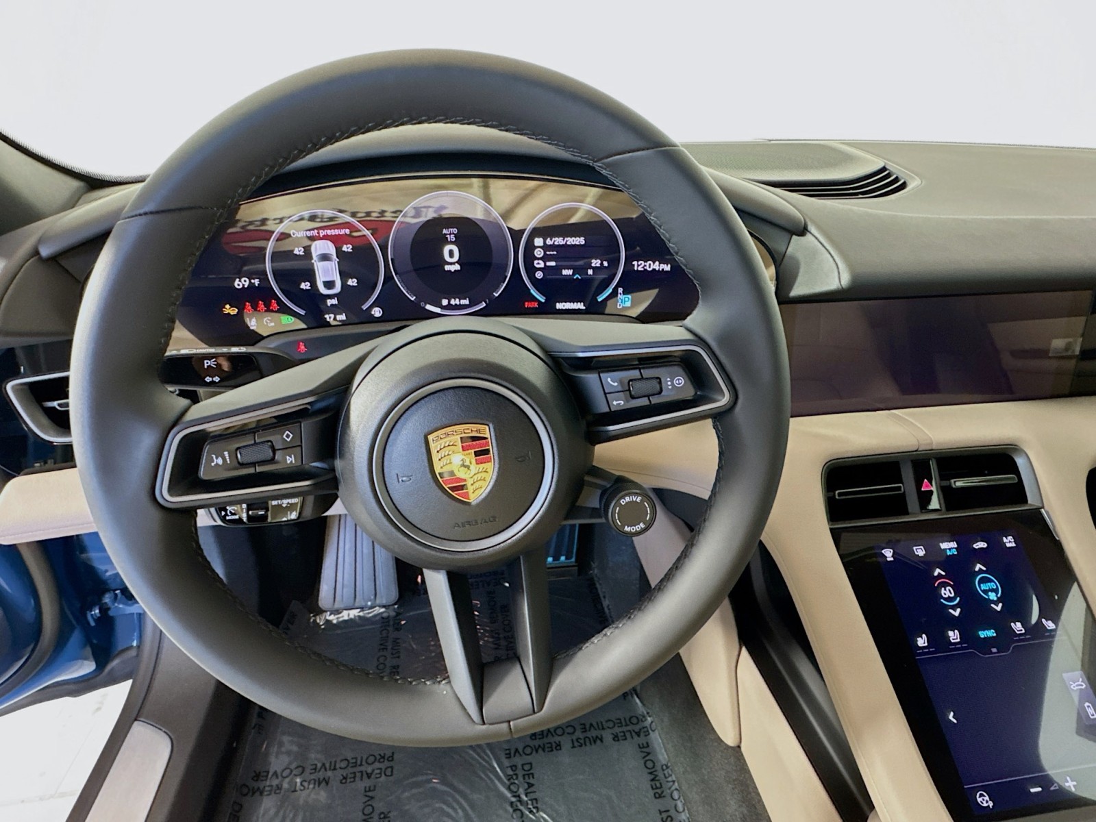 2025 Porsche Taycan 4 photo 14