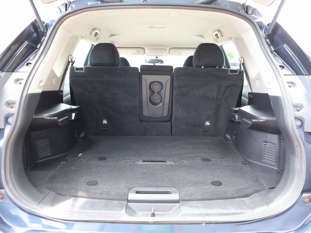 2016 Nissan Rogue S photo 14