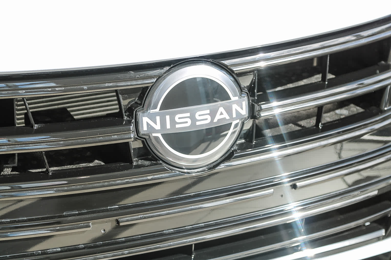 2025 Nissan Versa SV photo 3