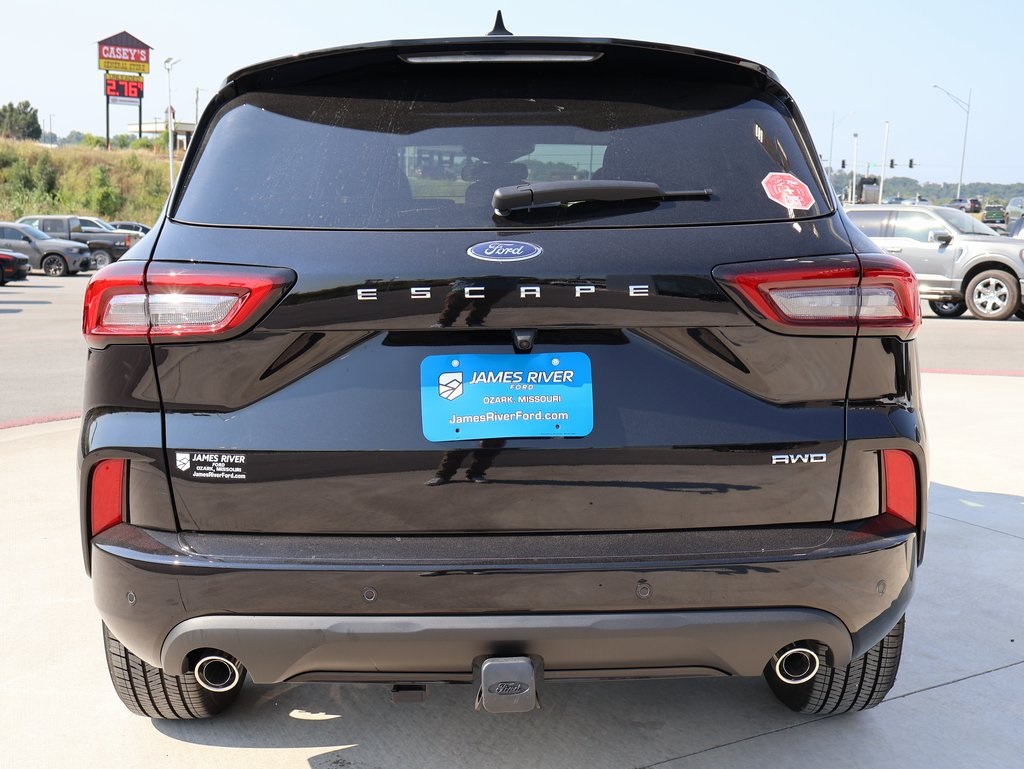 2025 Ford Escape ST-Line Elite photo 3