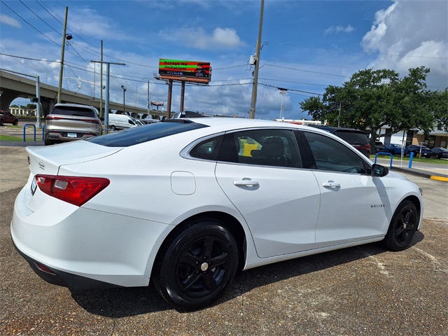 2024 Chevrolet Malibu LS photo 5