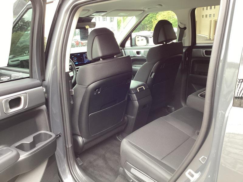 2026 Hyundai Santa Fe SE photo 24