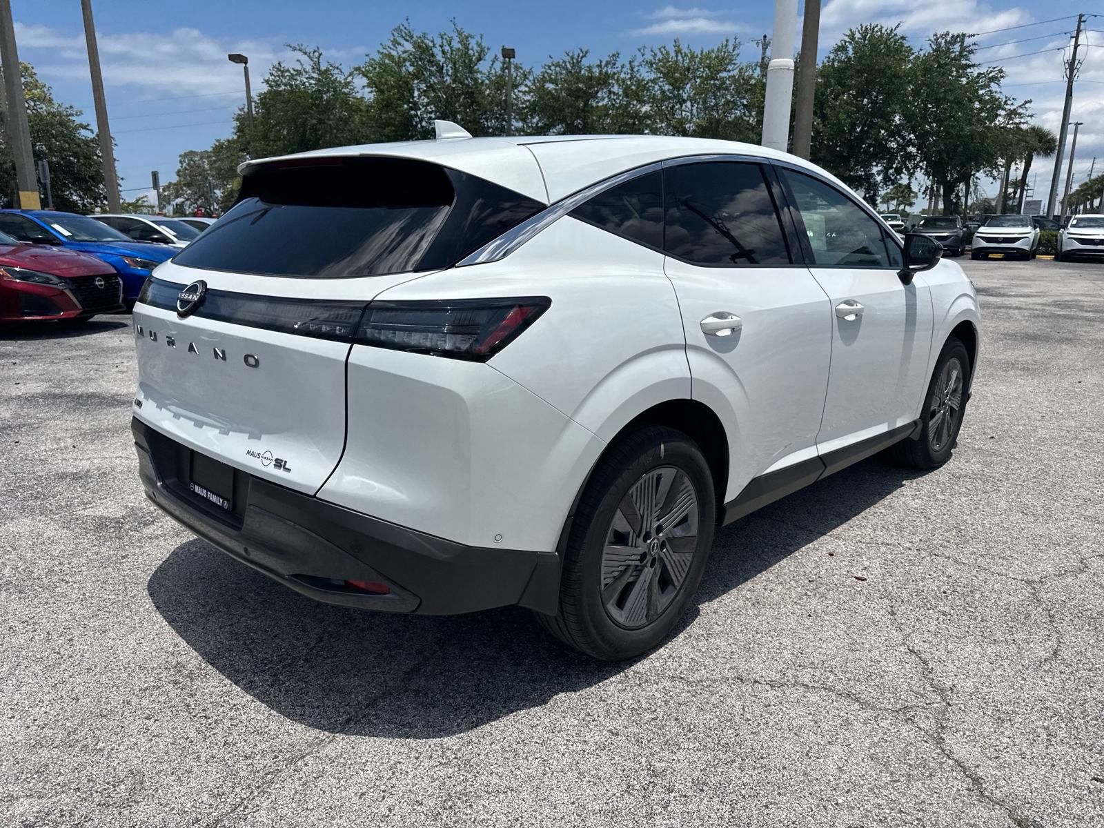 2025 Nissan Murano SL photo 5