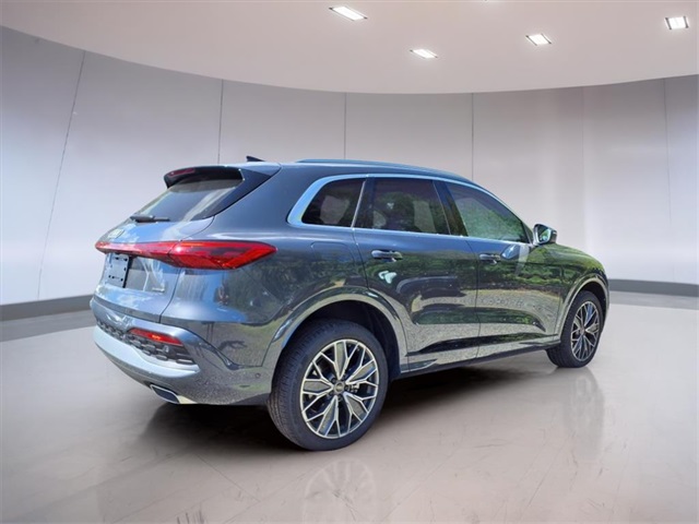 2025 Audi Q5 Premium Plus photo 2