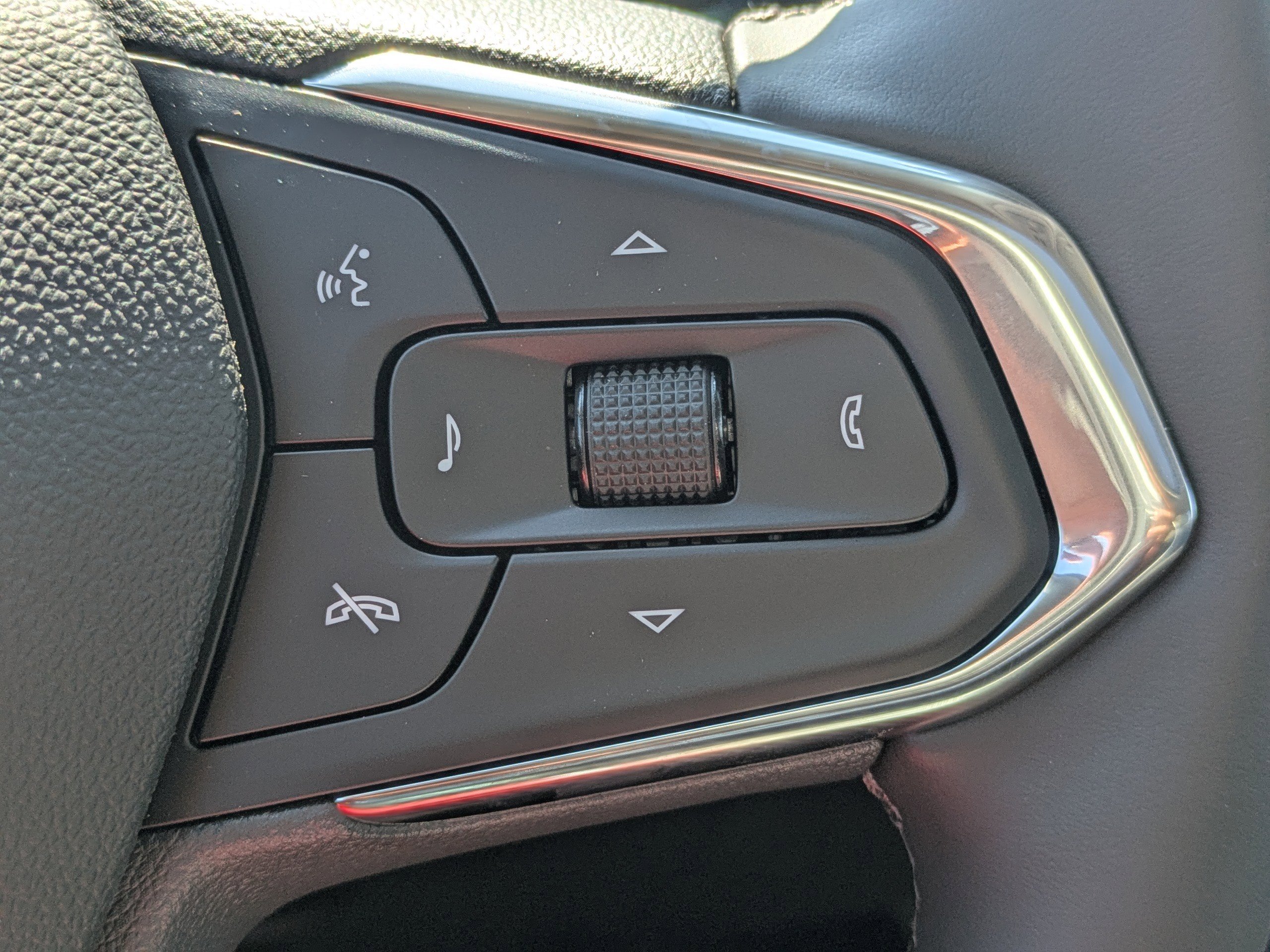 2025 Chevrolet Trax ACTIV photo 25