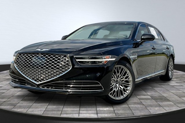 2022 Genesis G90