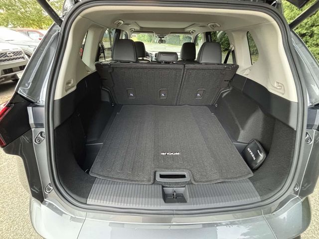 2026 Nissan Rogue SV photo 20