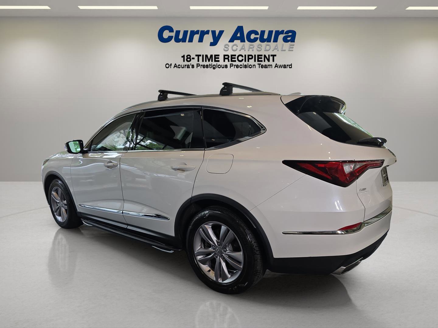 2023 Acura MDX SH-AWD photo 2