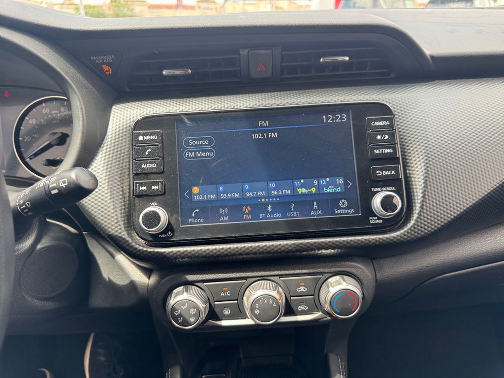 2024 Nissan Kicks SV photo 10