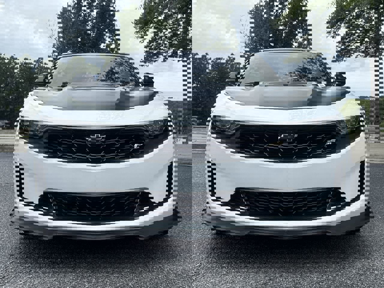 2023 Chevrolet Camaro LT1 photo 3