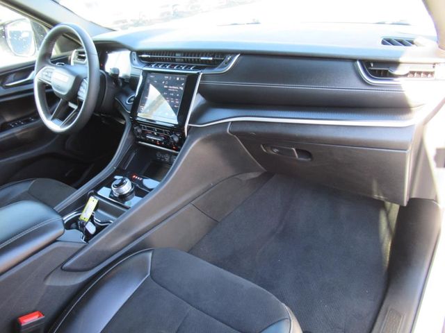2023 Jeep Grand Cherokee Altitude photo 10