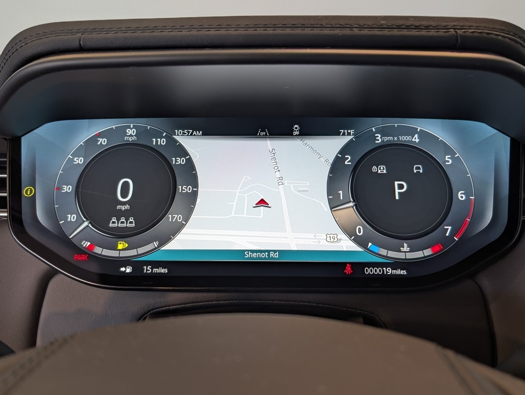 2025 Land Rover Range Rover Sport SE photo 15