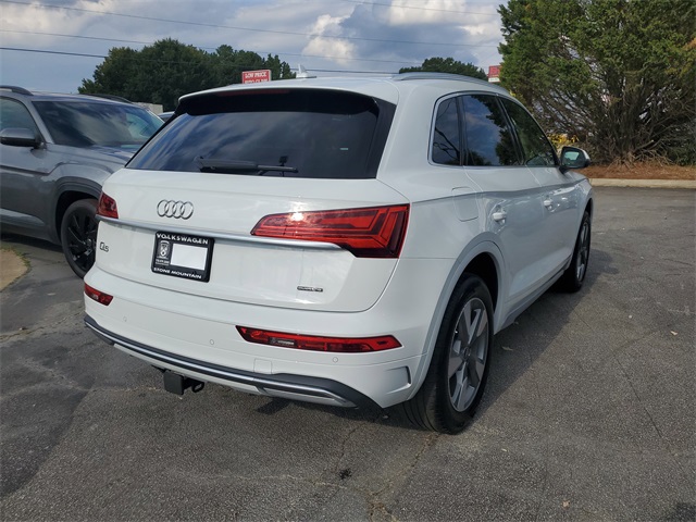2024 Audi Q5 40 Premium Plus photo 2