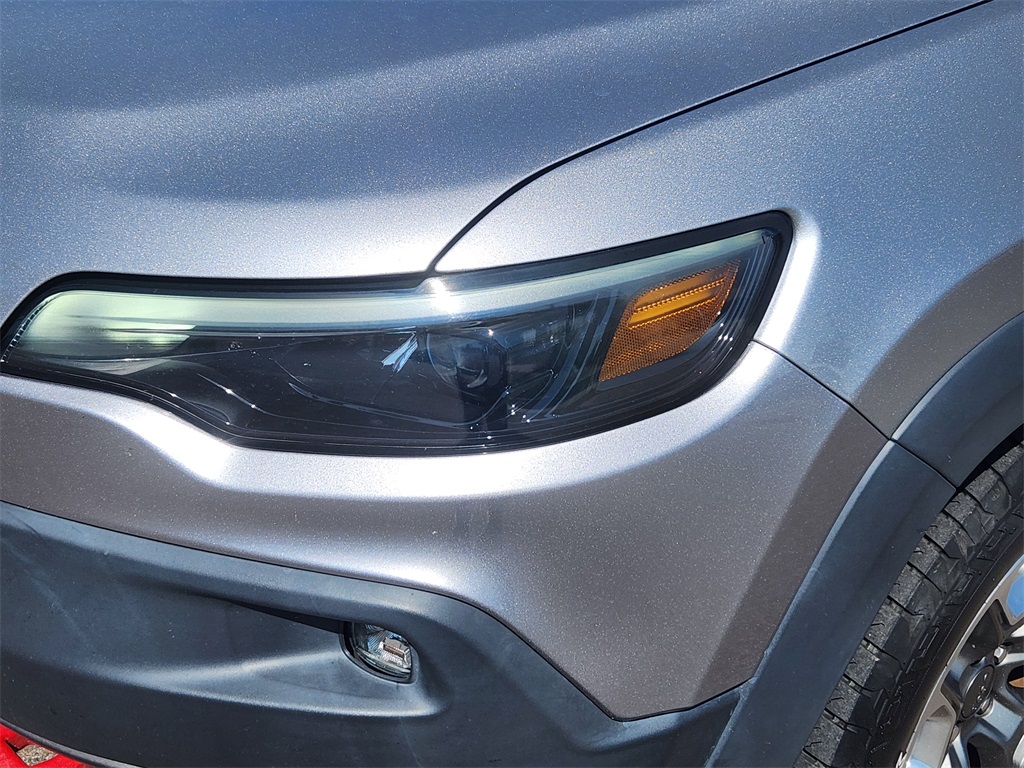 2019 Jeep Cherokee Trailhawk photo 4