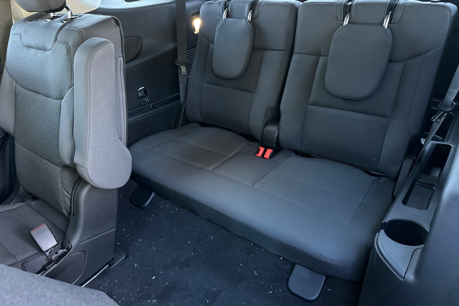 2025 Ford Explorer photo 14