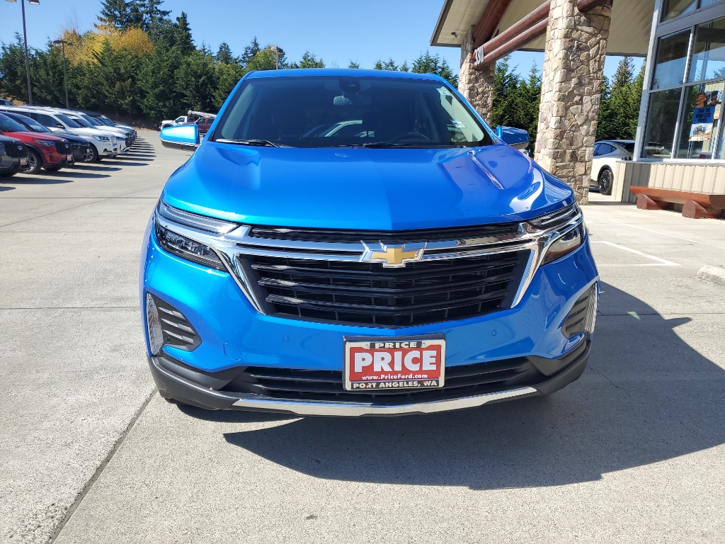 2024 Chevrolet Equinox LT photo 3
