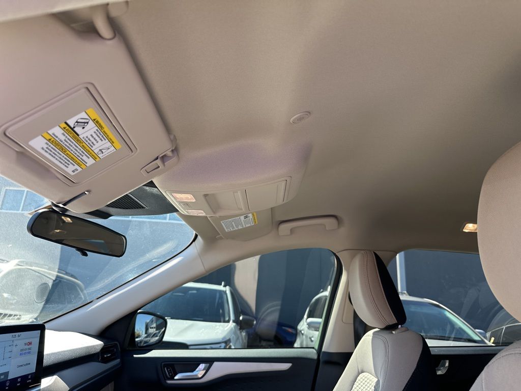 2020 Ford Escape SE photo 15