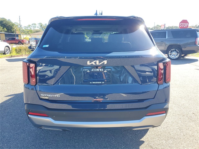 2026 Kia Sorento S photo 4