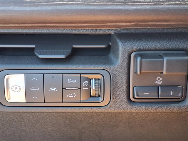 2025 Gmc Sierra EV Denali photo 13