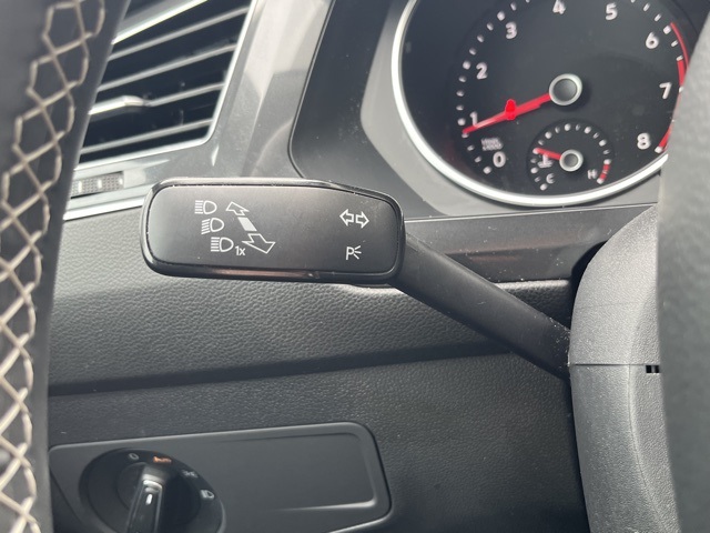 2021 Volkswagen Tiguan SE photo 32