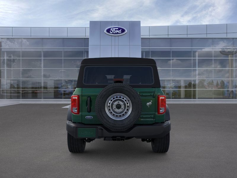 2025 Ford Bronco Base photo 4