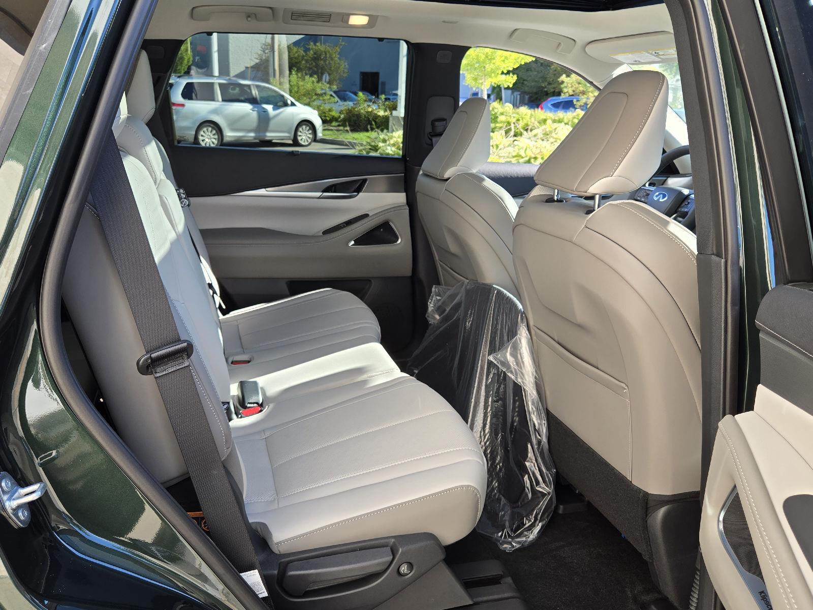 2026 Infiniti QX60 Luxe AWD photo 15