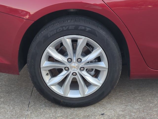 2024 Chevrolet Malibu 1LT photo 3