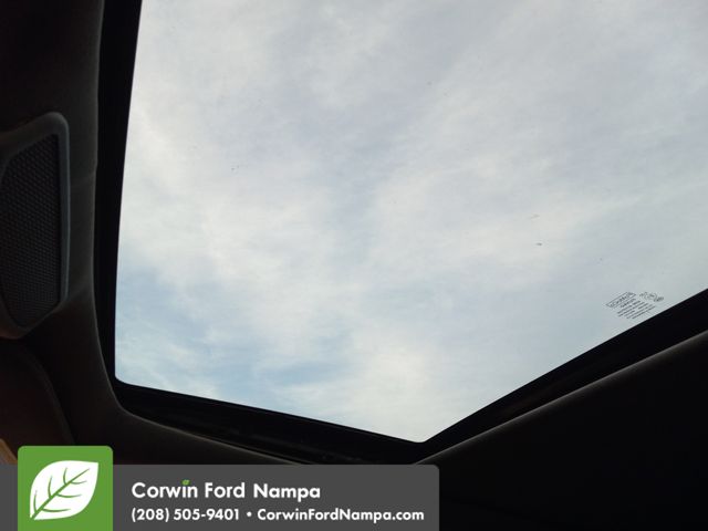 Used 2018 Red Ford XLT image 23