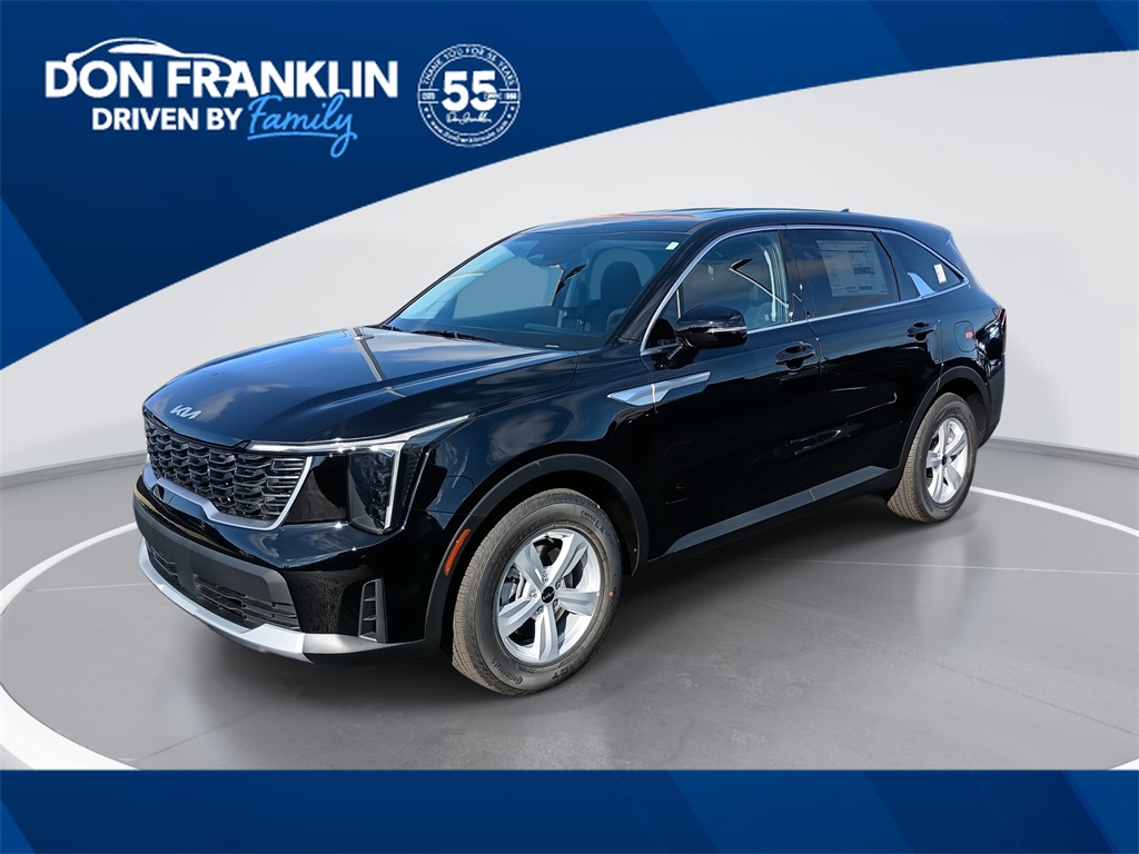 2026 Kia Sorento LX's photo