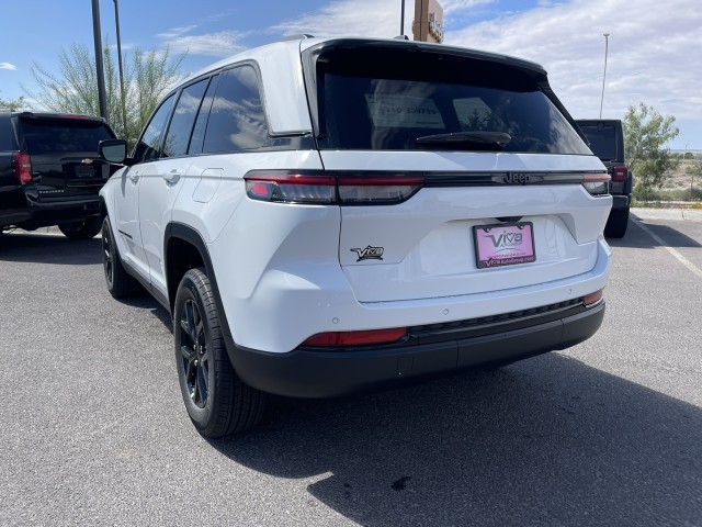 2024 Jeep Grand Cherokee Altitude X photo 2