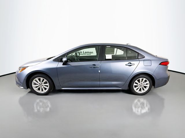 2026 Toyota Corolla LE photo 4