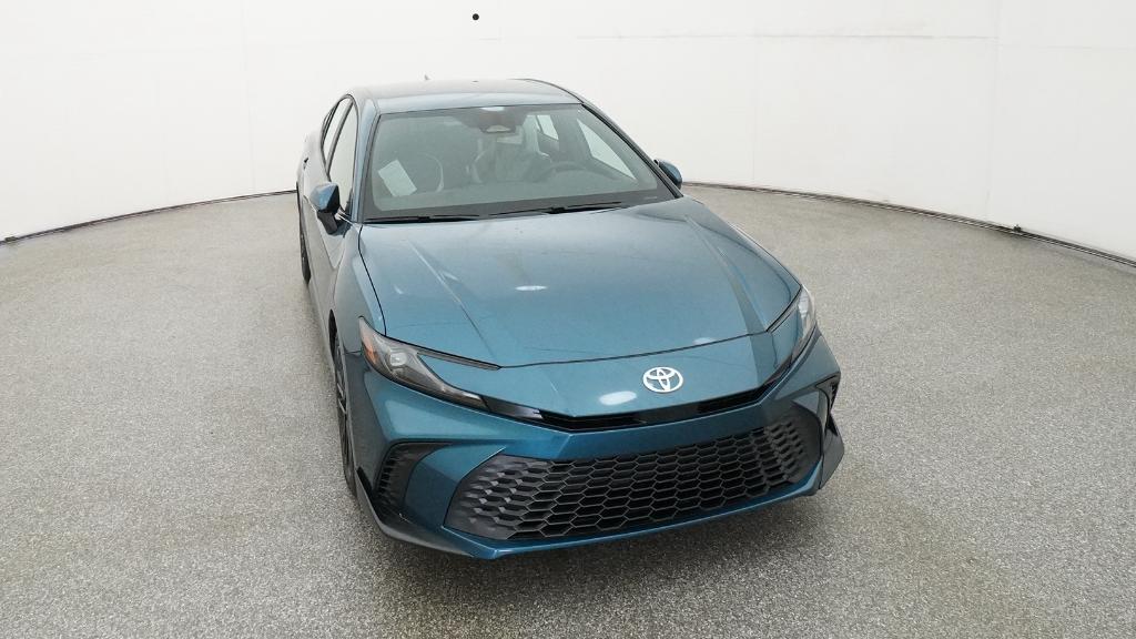 2025 Toyota Camry SE photo 32