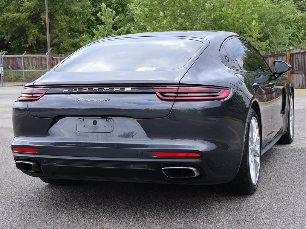 2018 Porsche Panamera Base 4 photo 8