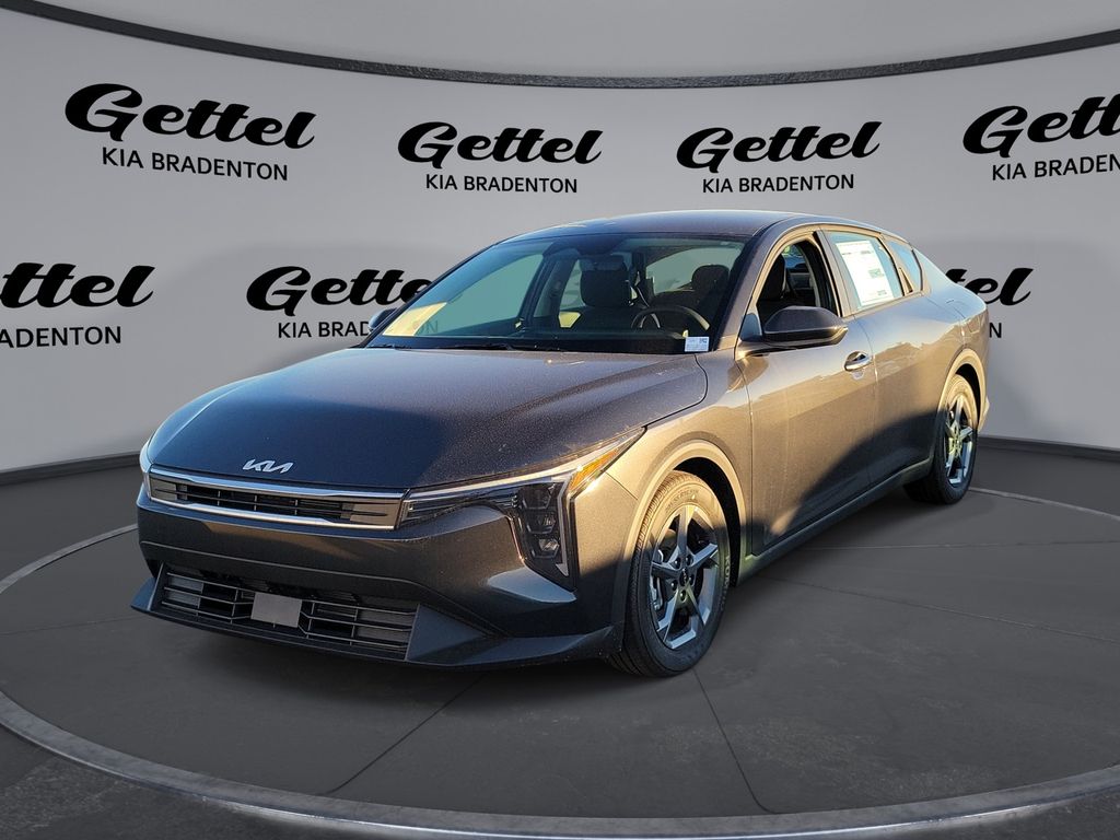 2025 Kia K4 LXS's photo