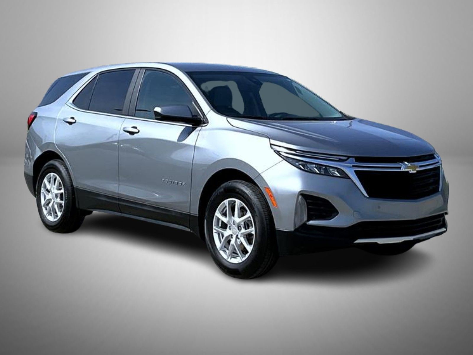 2024 Chevrolet Equinox LT photo 3