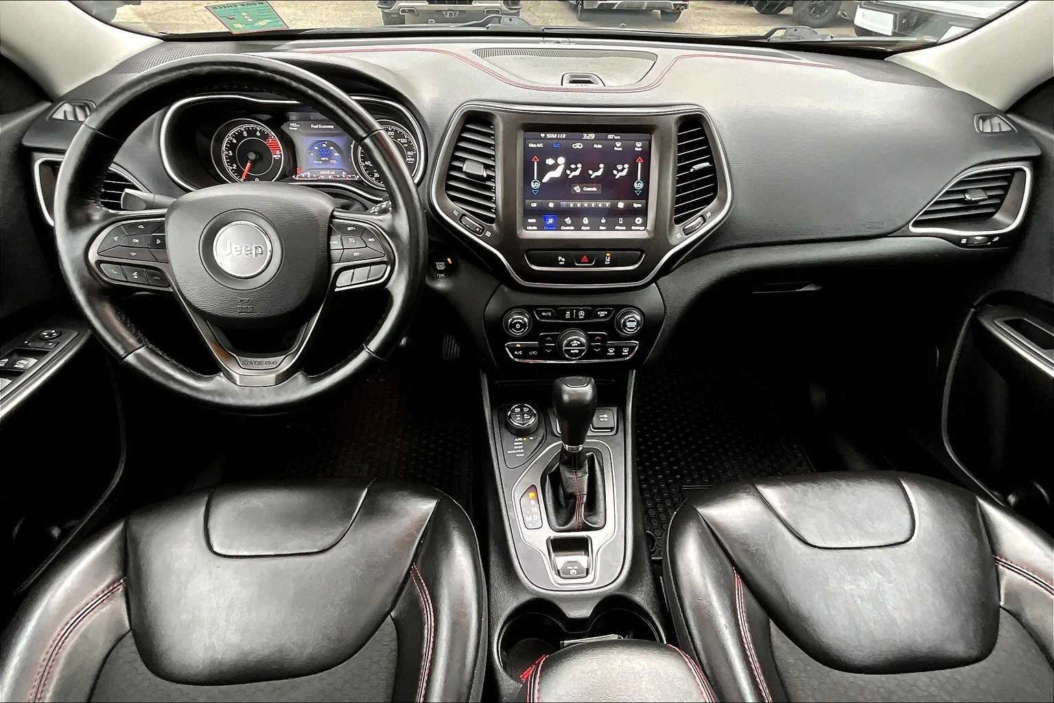2021 Jeep Cherokee Trailhawk photo 13