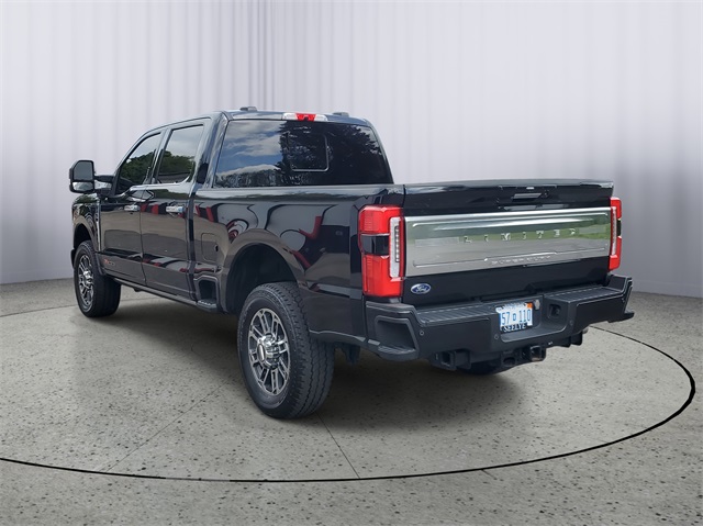 2023 Ford F-250 Limited photo 3