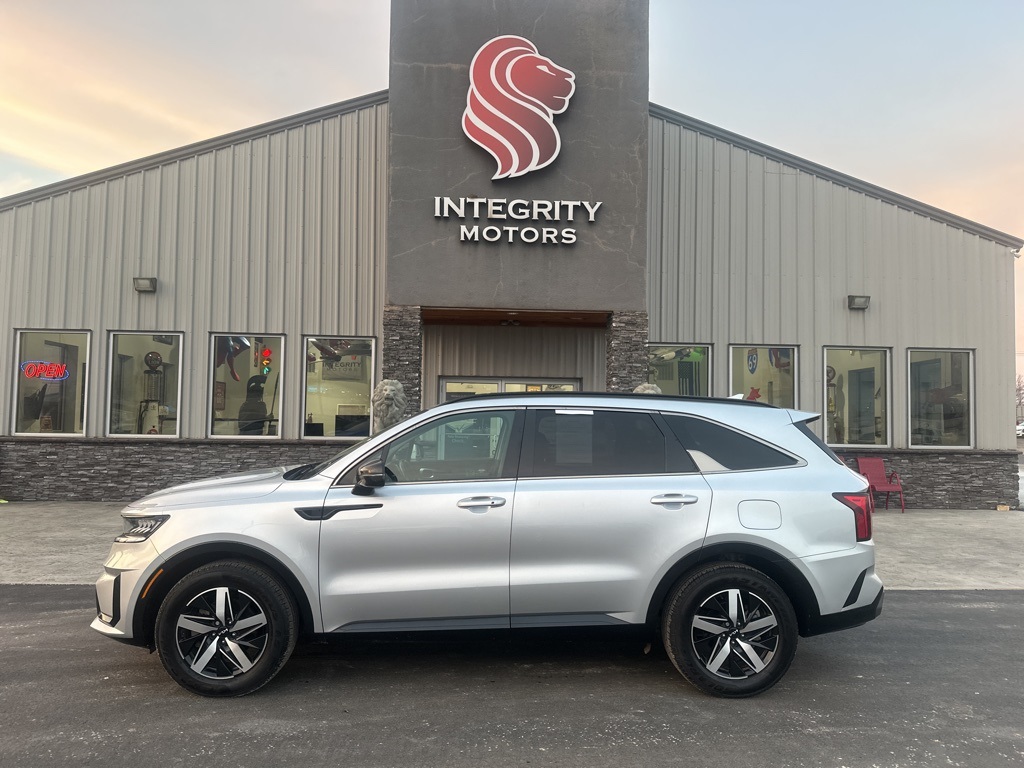 2022 Kia Sorento S's photo