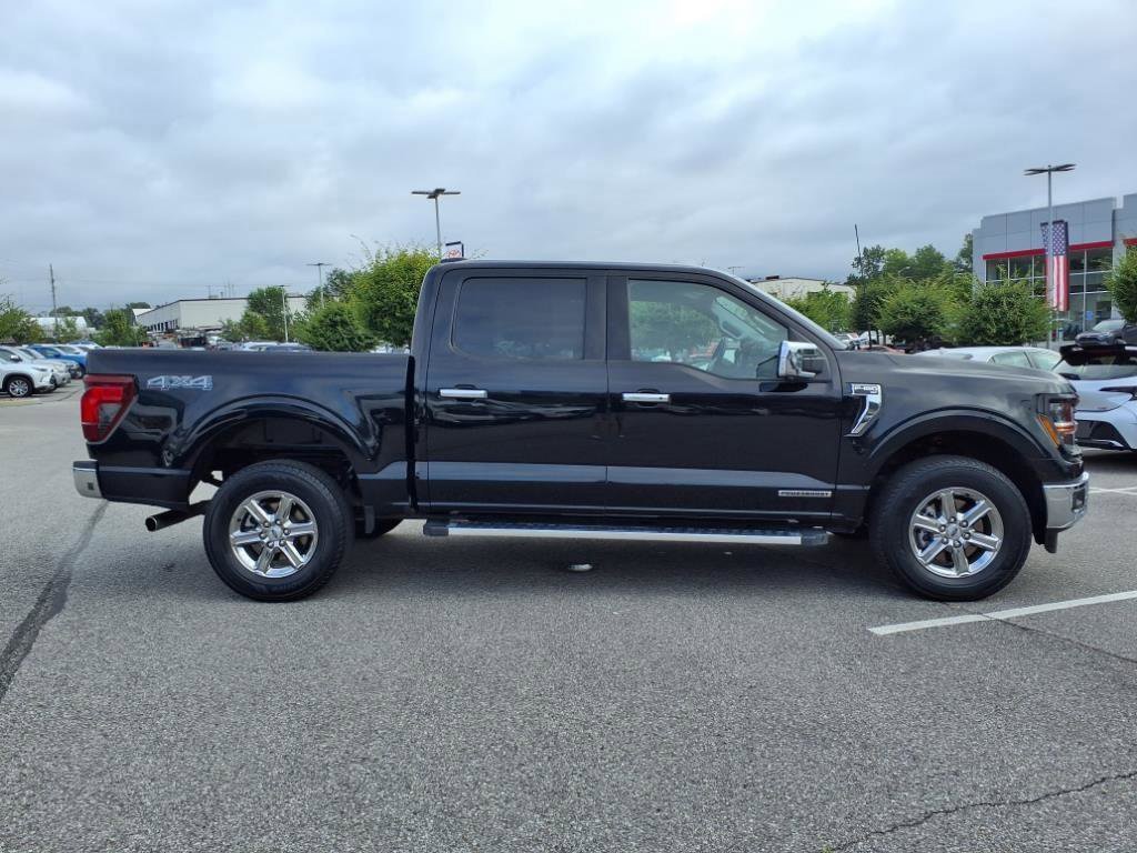 2024 Ford F-150 XLT photo 3