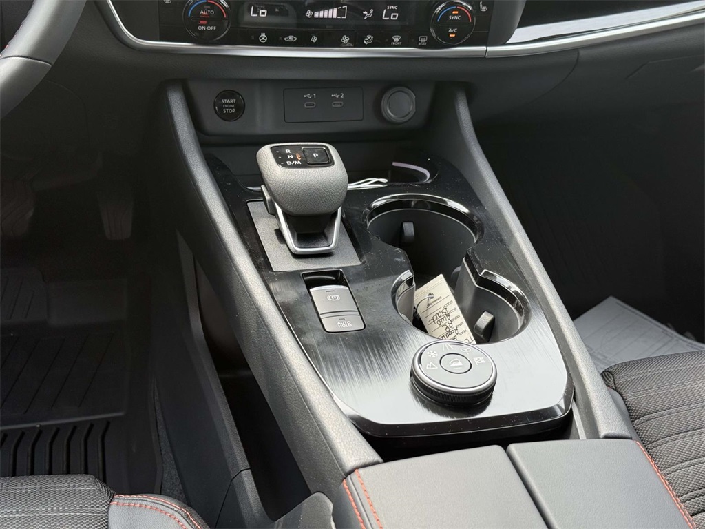 2026 Nissan Rogue SV photo 16
