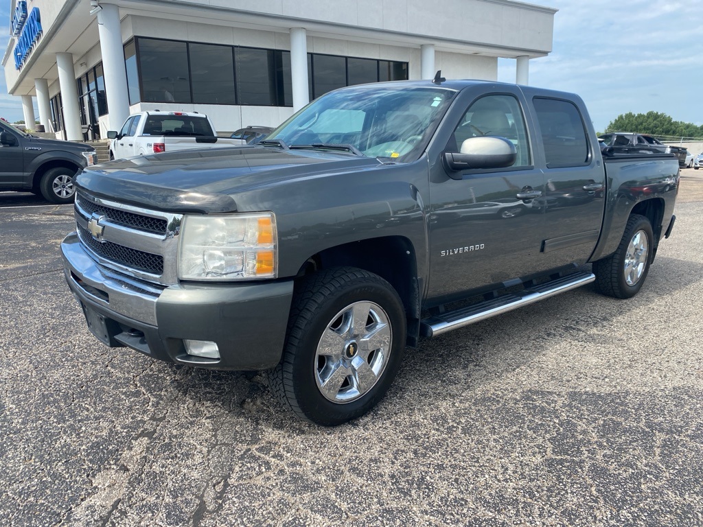 2011 Chevrolet Silverado 1500 LTZ photo 3