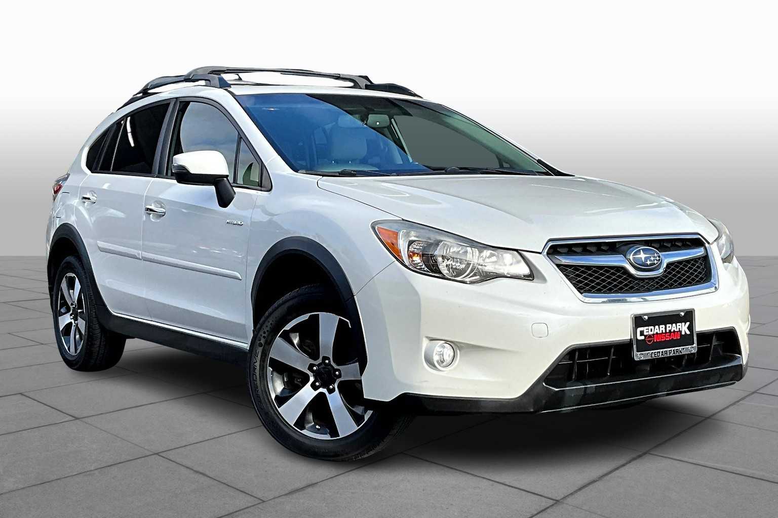 2015 Subaru Crosstrek Hybrid Touring photo 2