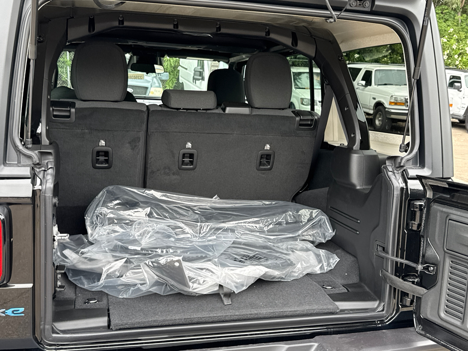 2025 Jeep Wrangler Sport 4xe photo 14