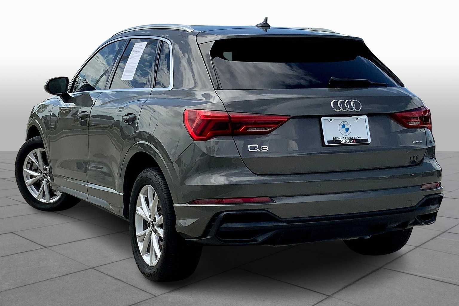 2021 Audi Q3 S line Premium photo 11