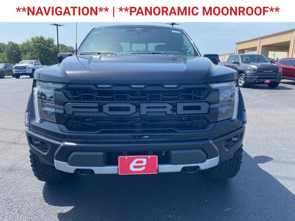 2025 Ford F-150 Raptor photo 2