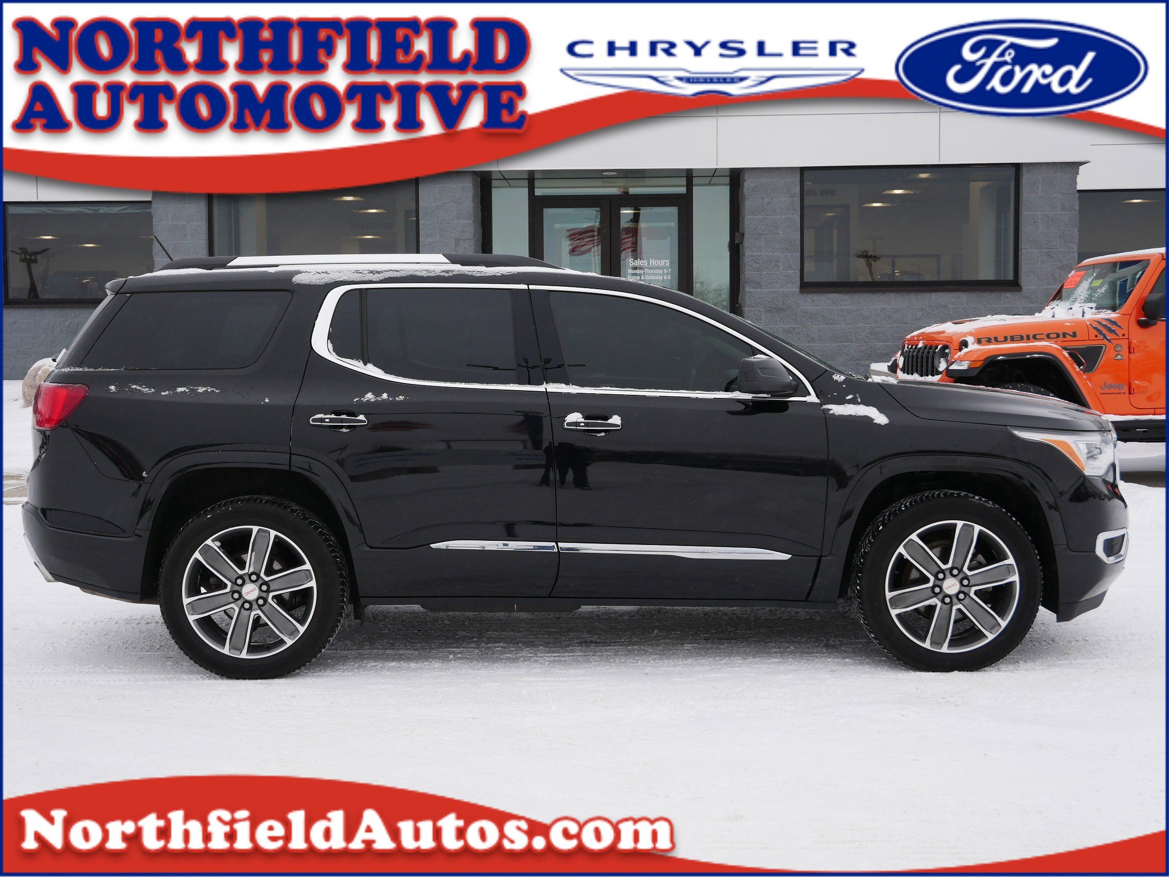 2019 GMC Acadia Denali's photo